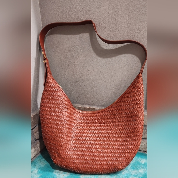 Madewell Essential Curve Shoulder Bag, Dusty Redwood. Brand New, Never Used. - Picture 5 of 10